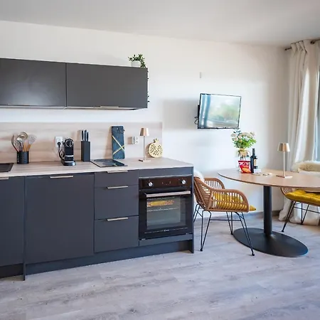 Marina, De Parel Aan De Cote D'azur Apartament Hyères